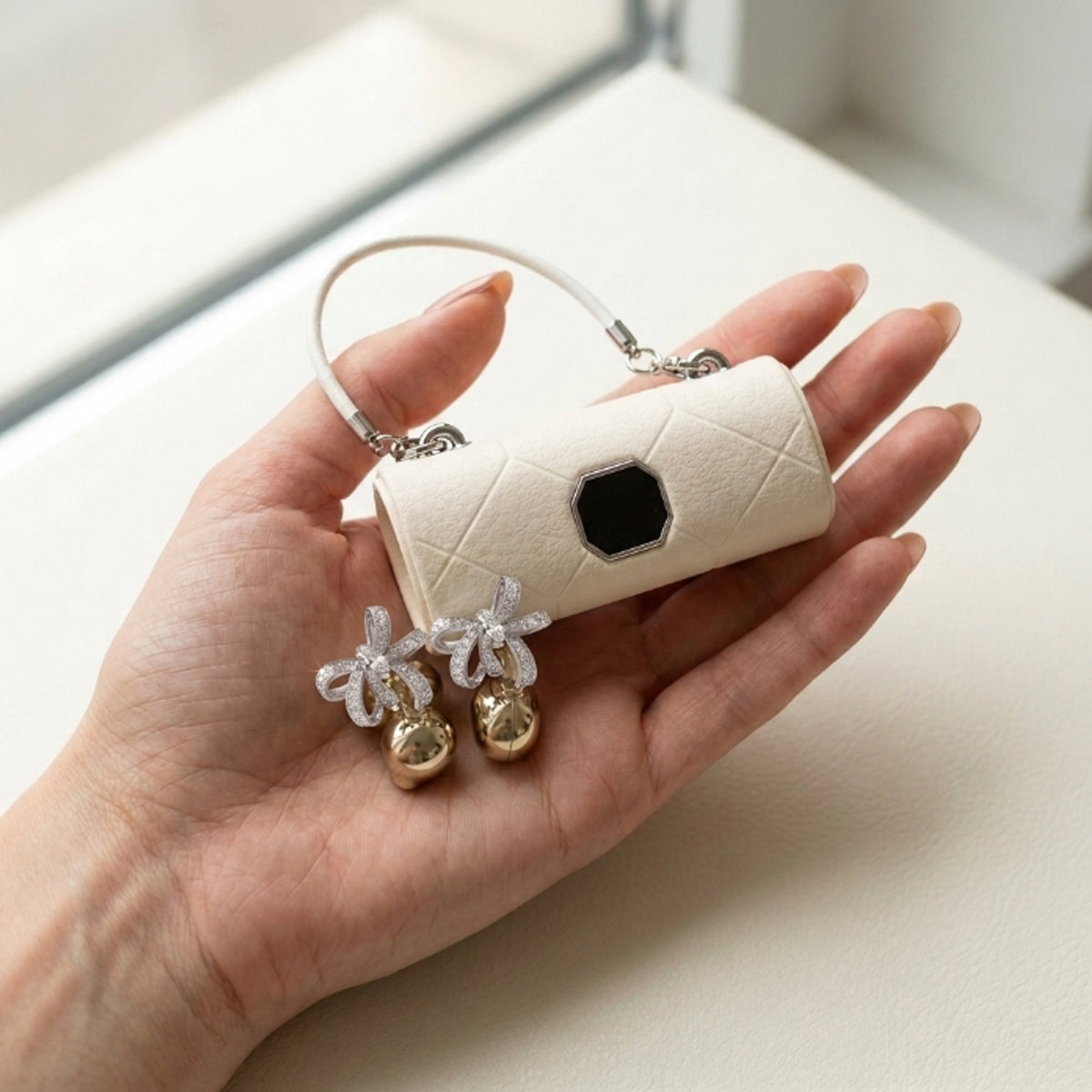 Buterfly bow earbuds