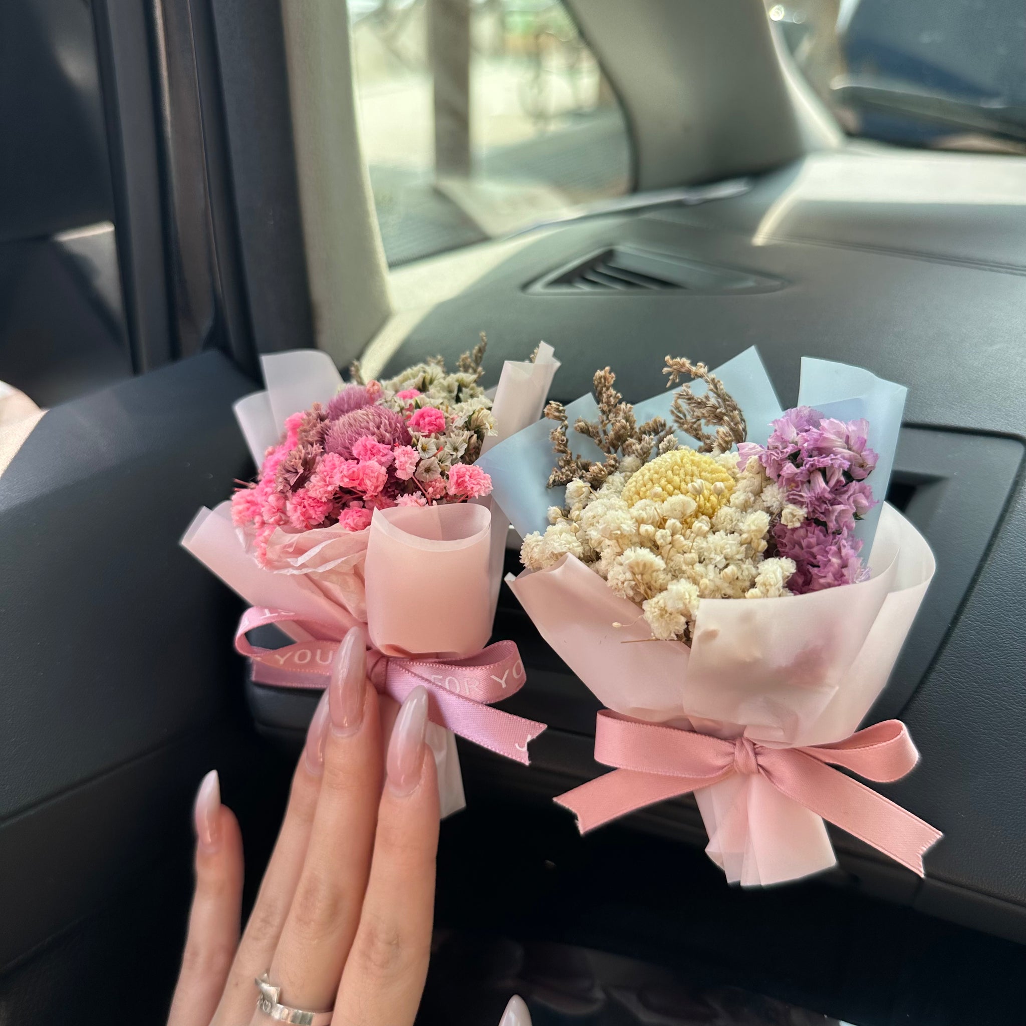 RoseGy™ Handmade & Standable Mini Bouquets for Her & Car (Best Gift)